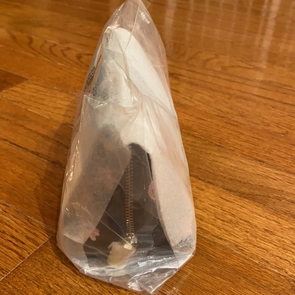 ⭐️HP⭐️Kate Spade Cosmetic Case - Picture 5 of 6